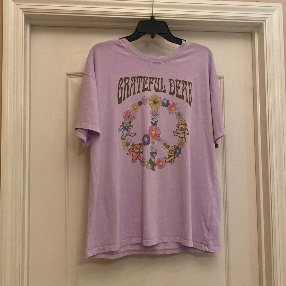 American Eagle AE Band Tee. Grateful Dead